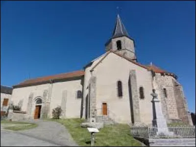 Voici l'église Notre-Dame de Vergheas. Petit village d'Auvergne-Rhône de 62 habitants, dans l'arrondissement de Riom, il se trouve dans le département ...