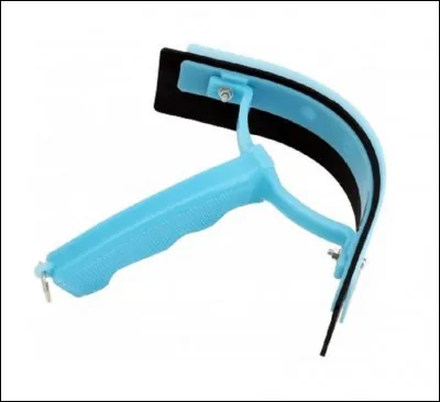 Revenons sur les chevaux ! Comment s'appelle cet outil pour chevaux ?