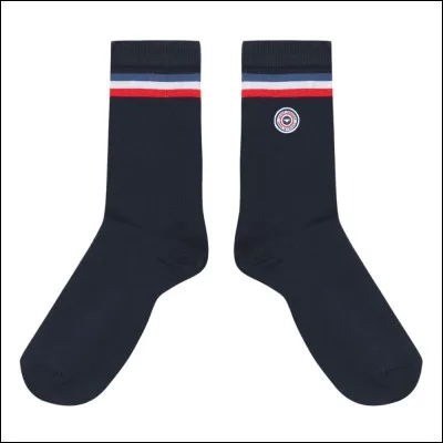 Tu vas lancer une machine à laver et en mettant des vêtements dedans, tu tombes sur des chaussettes sales.
Pour toi, elles sentent bon ou mauvais ?