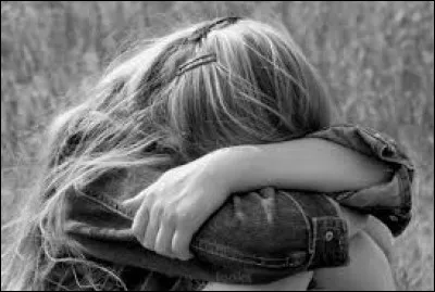 Malgré tout, tu ______ toujours mes avances.