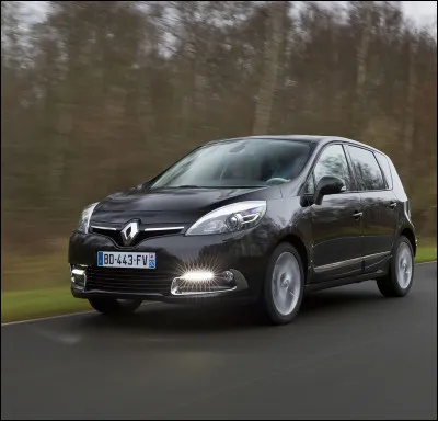 Avant, vous ______ une voiture.