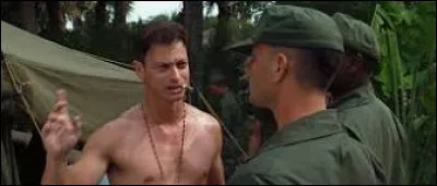 Pendant l'armée Forrest et son meilleur ami Bubba vont rencontrer leur supérieur ! Comment s'appelle-t-il ?