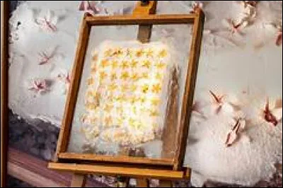 Pour fabriquer des parfums, il est aussi possible de passer par l'enfleurage, qui correspond à la création de la substance par l'utilisation d'un corps gras. Dès lors, combien de types d'enfleurage existe-t-il ?