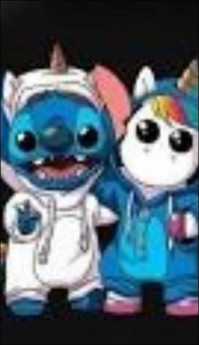 Comment s'appelle le personnage de gauche ?