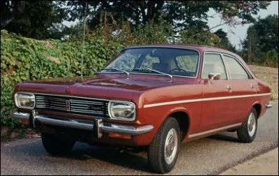 Quelle est cette berline tricorps française d'inspiration américaine ?