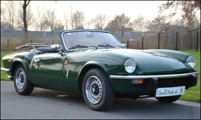 Quel est ce roadster britannique à deux places ?
