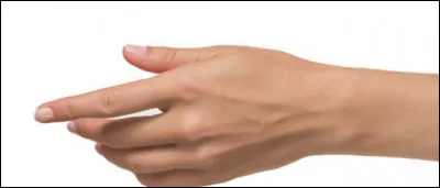 La populaire de ta classe te donne une claque. Que fais-tu ?