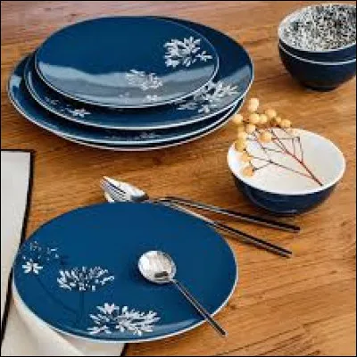 Le four vient de s'ouvrir, une délicieuse odeur de poire en émane, que nous a-t-on préparé ?