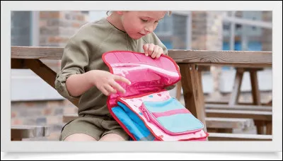 En ouvrant ton cartable, on peut trouver...