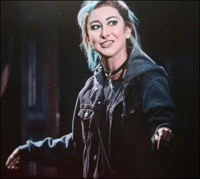 Et voil&agrave;, c'est fini, je voulais juste poser une derni&egrave;re question sur une derni&egrave;re personne qui ne fait partie ni des AF, ni des HP originaux : comment s'appelle-t-elle ?