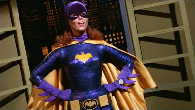 Batgirl/Barbara Gordon apparaît pour la première fois dans quelle saison ?
