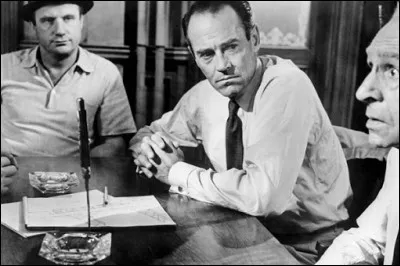 Ce film américain, réalisé par Sidney Lumet et sorti en 1957, est un drame judiciaire avec Henri Fonda dans le rôle principal : de combien d'hommes s'agit-il ?