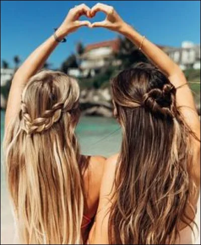 Tu as les cheveux...