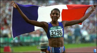 Marie-Josée Perec s'est illustrée en athlétisme dans les années 90. Elle était spécialiste du :