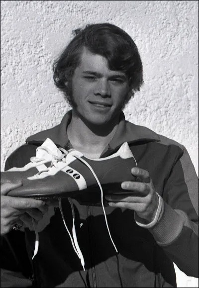 Qu'a fait le champion de ski de fond Bill Koch au début des années 80 qui a révolutionné le sport ?