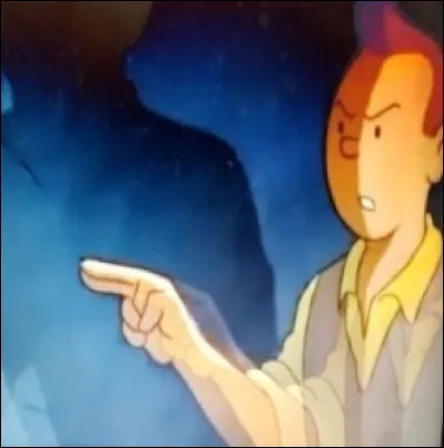 Que fait Tintin avant que la police n'intervienne ?