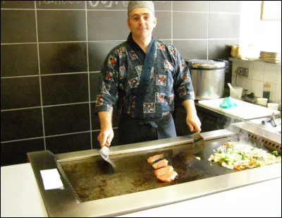 Yakiya San est-il devenu un bar à Huîtres ?
Yakiya San est un restaurant Japonais qui était sur la commune jusqu'à récemment !