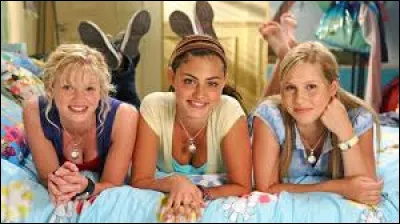 Qui a le médaillon rouge (dans les saisons 1 et 2) ?