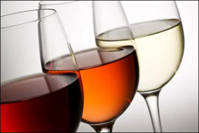Nous avons présenté deux métiers ayant un rapport avec le vin. À présent, je vous propose de voir le vin tout en couleur. Lequel de ces vins n'existe pas en France ?
