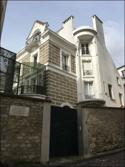 "Thérèse Desqueyroux" est un long-métrage réalisé par :