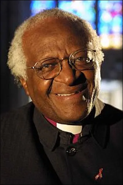 Qui est ce Desmond, archevêque anglican sud-africain, militant contre l'apartheid, prix Nobel de la paix en 1984 ?