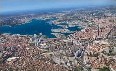 Quelle est la préfecture du Var ?