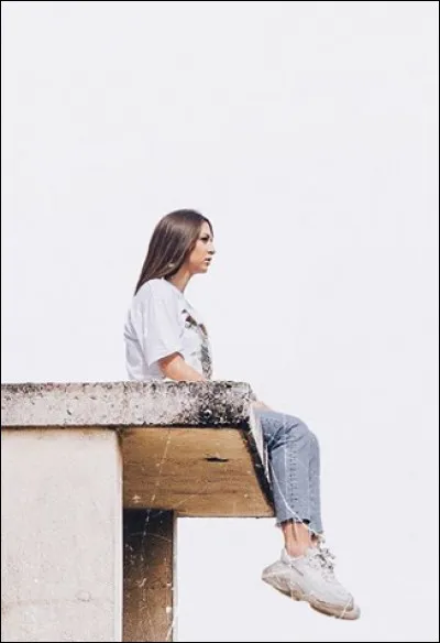 Quel est son âge en 2020 ? Elle a ... ans.