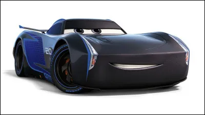 Qui est la voiture high-tech qui a battu McQueen en course de Piston Cup ?