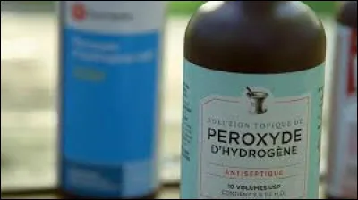 Quelle est la formule chimique du peroxyde d'hydrogène ?