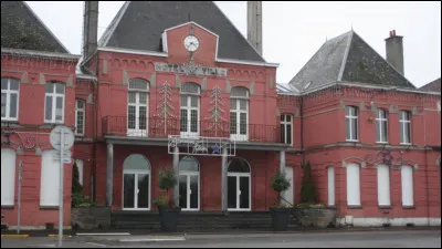 Petite ville de 6 300 habitants du département du Nord, frontalière avec la Belgique :