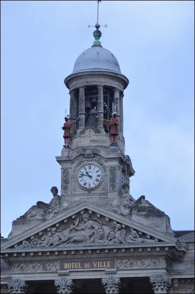 Ces chiffres repr&eacute;sentent un code postal : 24 000. Trouvez la ville correspondante.