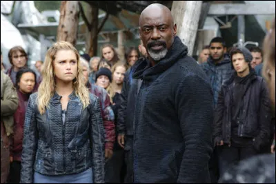 Dans la saison 4, quelle est la nouvelle menace ?