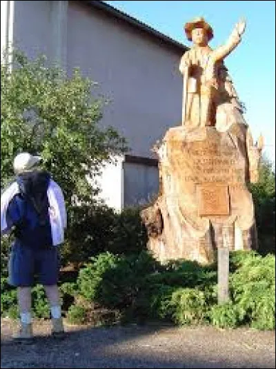 Nous sommes &agrave; pr&eacute;sent sur le chemin de Stevenson, au Bouchet-Saint-Nicolas. Village Altilig&eacute;rien, il se trouve en r&eacute;gion ...