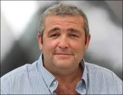 Comment se prénomme cet acteur dans la série ?