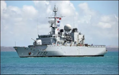 Dans quelles régions, les frégates de surveillances sont-elles stationnées principalement ?