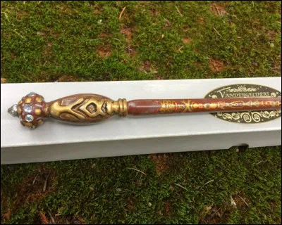 Cette baguette appartient à...