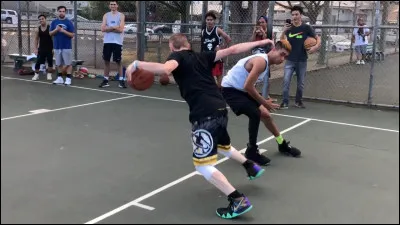 Il est aussi connu pour avoir joué dans le film :