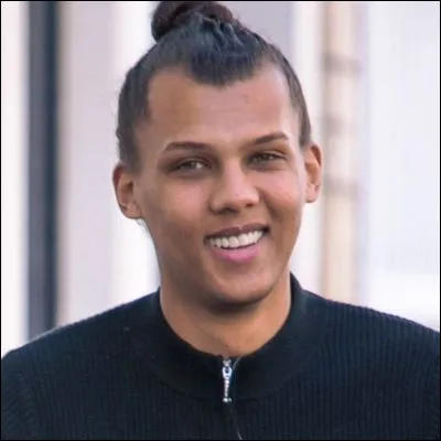 Quel fut le premier single extrait de l'album "Racine carr&eacute;e" de Stromae ?