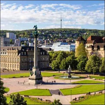 Quelle ville est la capitale du Bade-Wurtemberg ?
