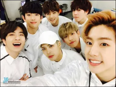 Lequel de ces membres sait parler fran&ccedil;ais ?