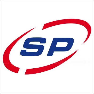 Celle-ci a toujours le nez dans ses bouquins, elle n'a pas l'âme à rire...