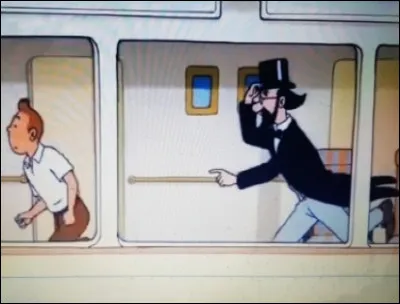 Un homme court sur le pont en s'écriant : « Au secours rattraper-le ». Pourquoi ?