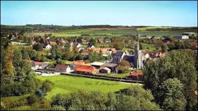 Nous terminons notre balade dans les Hauts-de-France, &agrave; Wavrans-sur-l'Aa. Commune du parc naturel r&eacute;gional des Caps et Marais d'Opale, elle se situe dans le d&eacute;partement ...