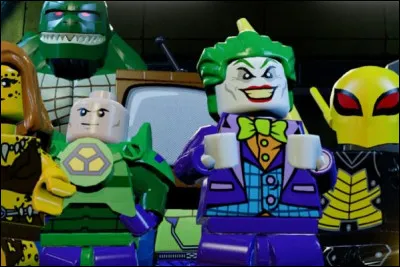 Des méchants attaquent-ils souvent ta ville ?