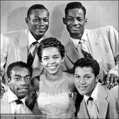 Qui a magnifiquement repris ''The Great Pretender'' des Platters en 1987 ?