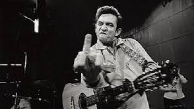 ''Folsom Prison Blues'' est un c&eacute;l&egrave;bre titre de Johnny Cash qu'il a chant&eacute; lors du concert donn&eacute; pour les d&eacute;tenus de cette prison. Charles Manson y a s&eacute;journ&eacute; apr&egrave;s avoir &eacute;t&eacute; condamn&eacute; pour le meurtre de Sharon Tate en 1969. Qui &eacute;tait le mari de cette actrice ?