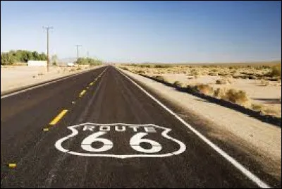 Le kilométrage mondial de route asphaltée est de 25 millions de kilomètres (plus de 600 fois le tour de la Terre) :