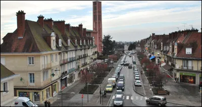 Ville de 11 500 habitants du département de Seine-Maritime, située dans le pays de Caux :