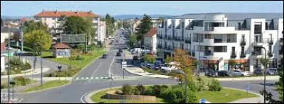 Ville de 16 000 habitants du département de la Moselle, située sur la Moselle dans l'agglomération de Thionville :