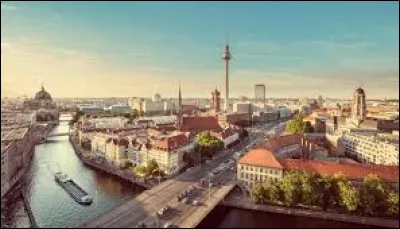 Berlin est-elle la capitale des Pays-Bas ?